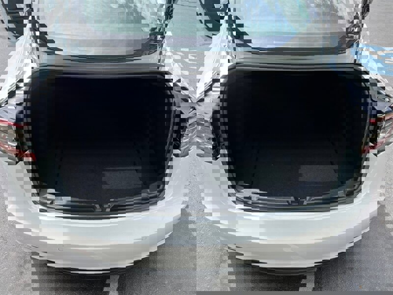 Used 2018 Tesla Model 3 Mid Range RWD image 24