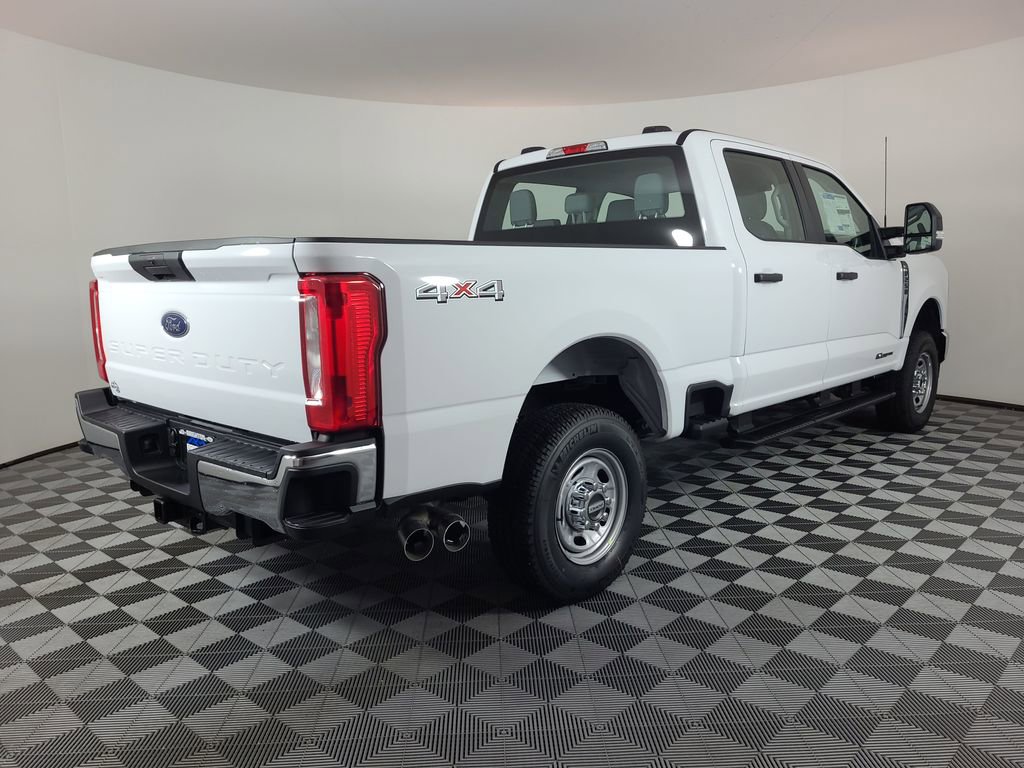 New 2026 Ford F250 XL w/ XL Chrome Package image 3