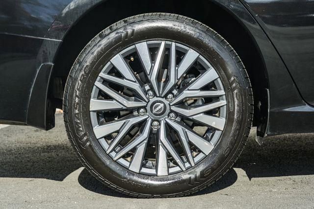 Used 2023 Nissan Altima 2.5 SV w/ SV Premium Package image 20