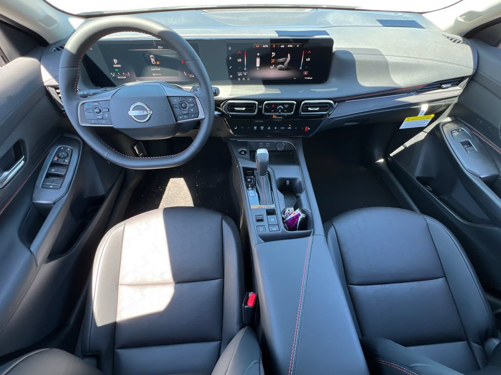 New 2026 Nissan Sentra SR w/ SR Premium Package FWD image 17