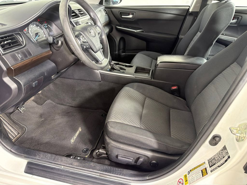 Used 2015 Toyota Camry LE FWD image 9