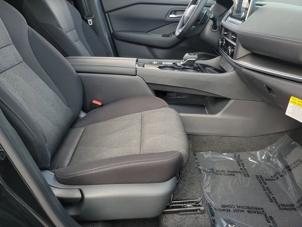 New 2026 Nissan Rogue SV FWD image 17