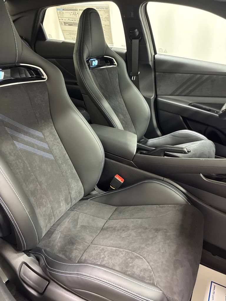 New 2026 Hyundai Elantra N FWD image 25
