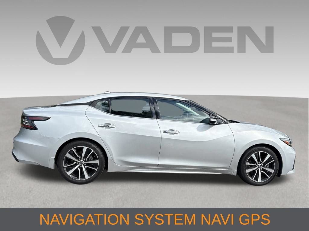 Used 2023 Nissan Maxima SV w/ Floor Mat Group FWD image 4