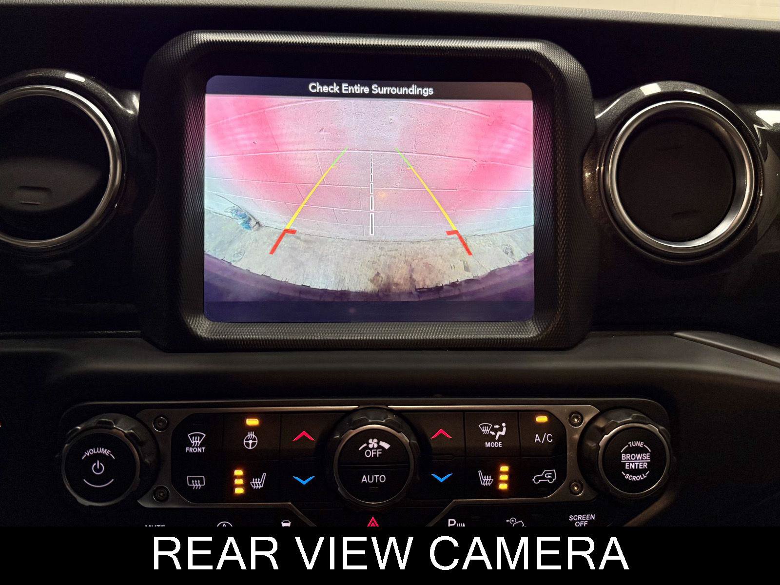 Used 2019 Jeep Wrangler Unlimited Sahara w/ Uconnect 4C Nav & Sound Group AWD/4WD image 33