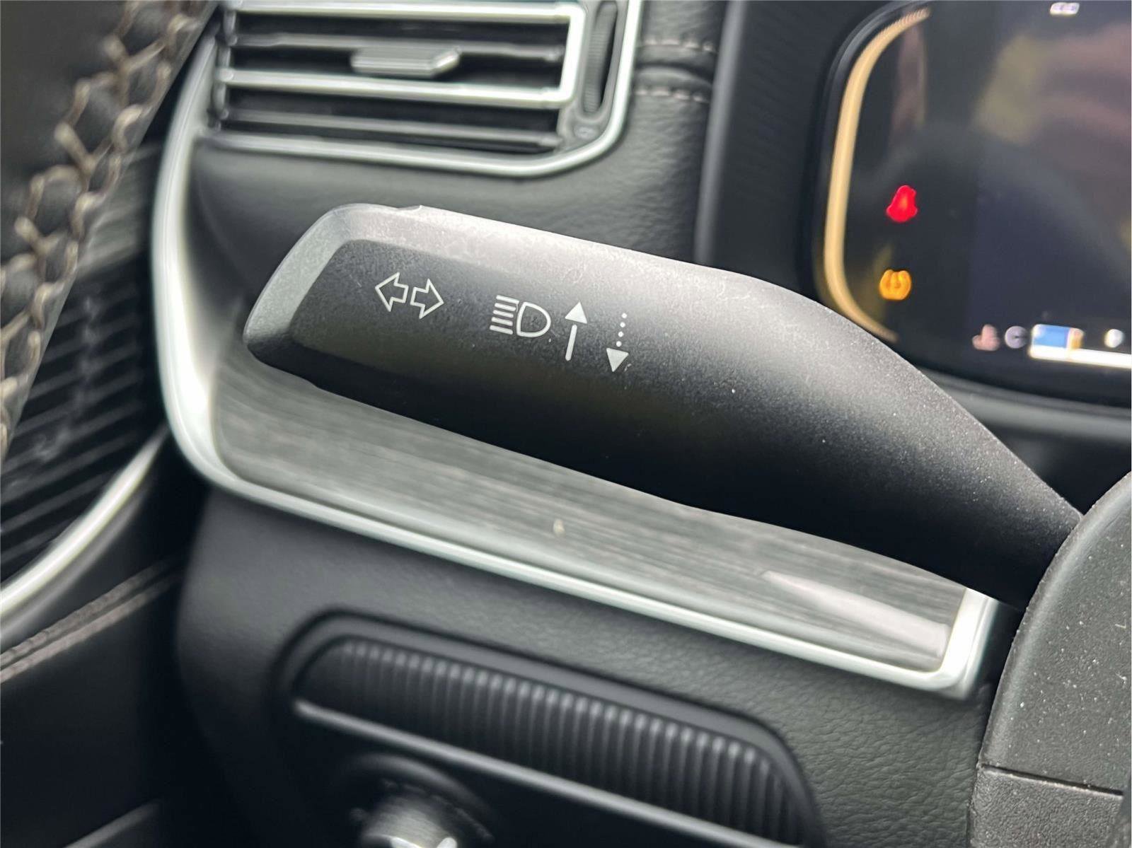 Used 2022 Jeep Wagoneer Series II AWD/4WD image 22