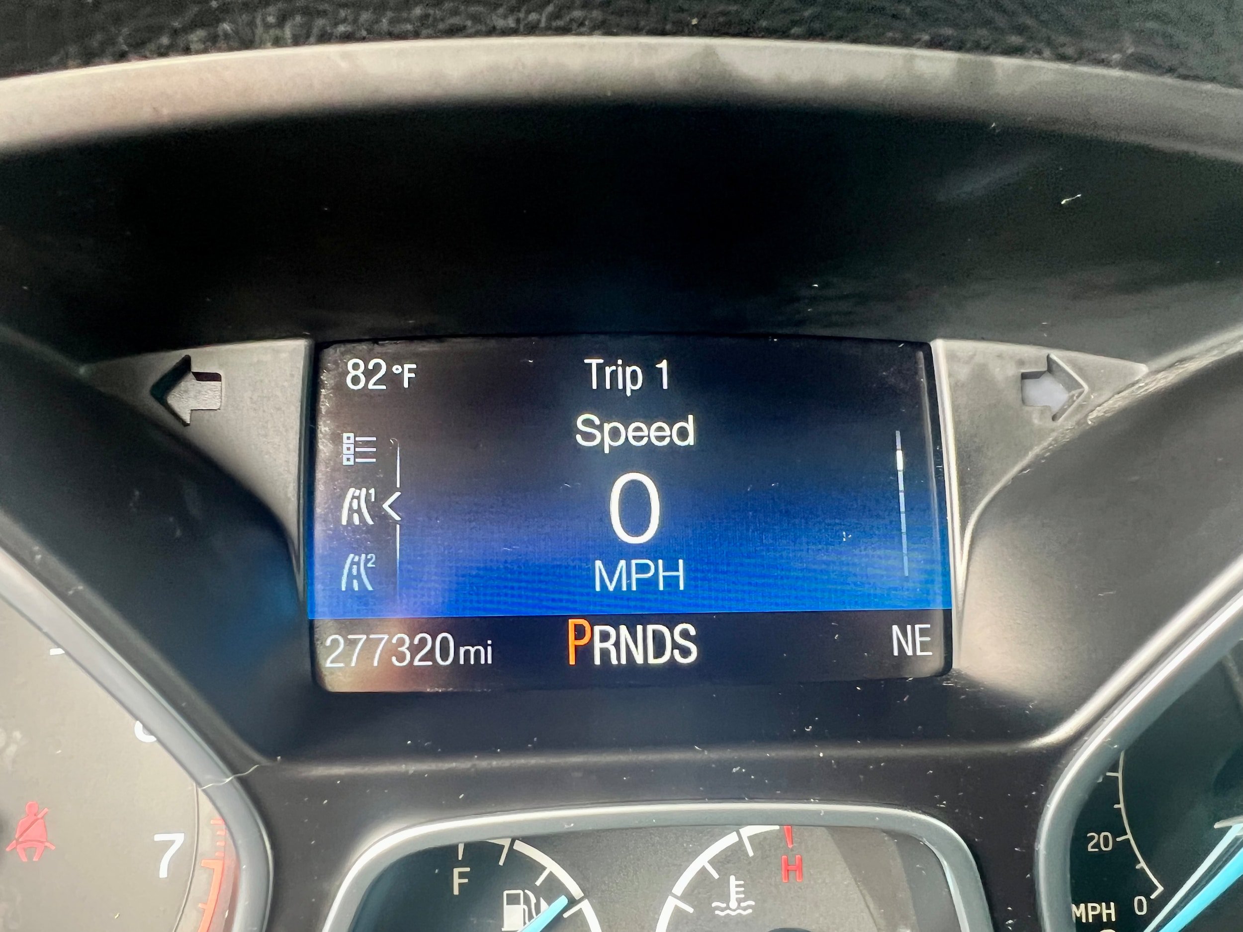 Used 2016 Ford Focus SE w/ Equipment Group 201A FWD image 15