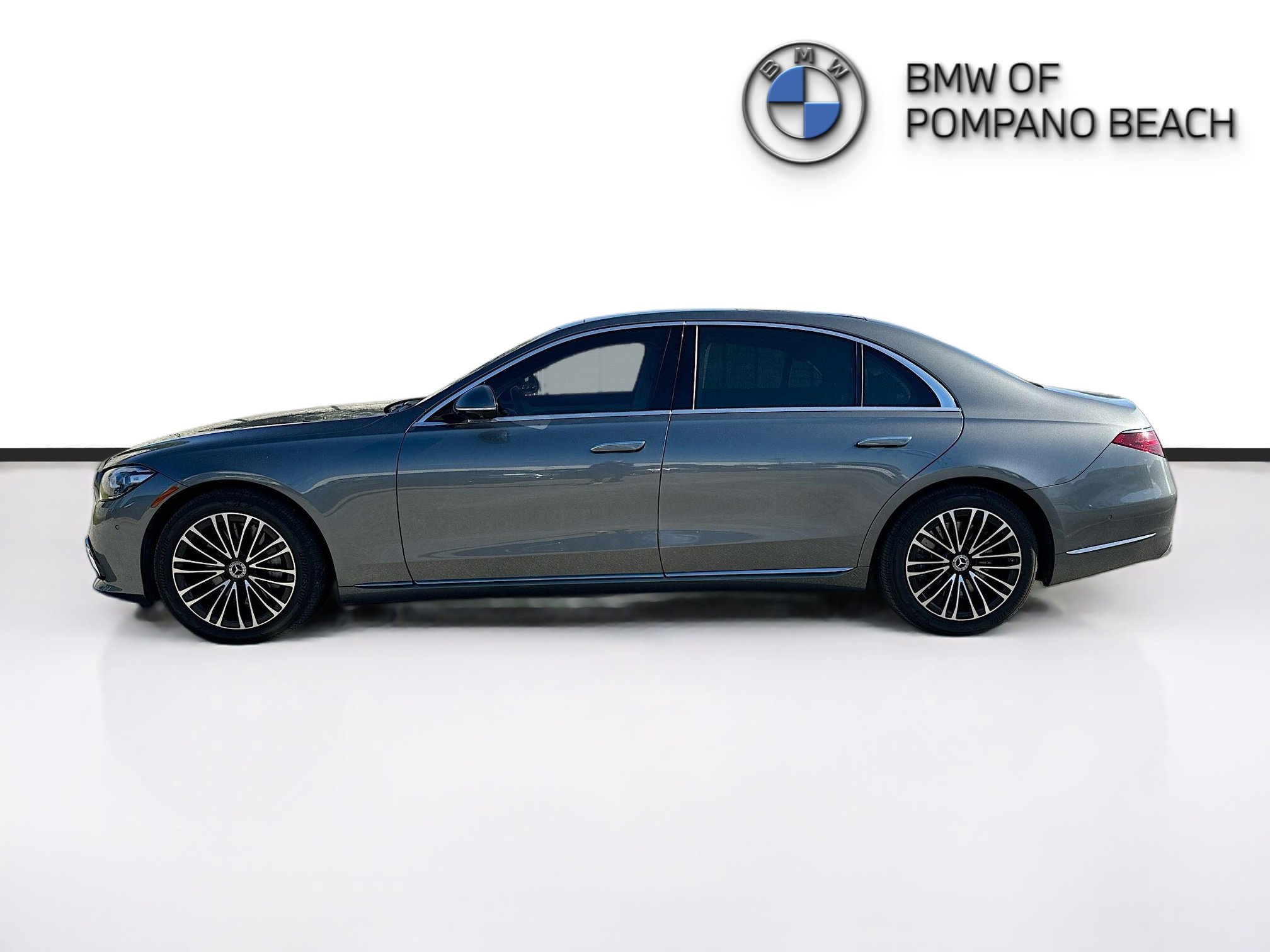 Used 2023 Mercedes-Benz S 580 4MATIC Sedan image 4