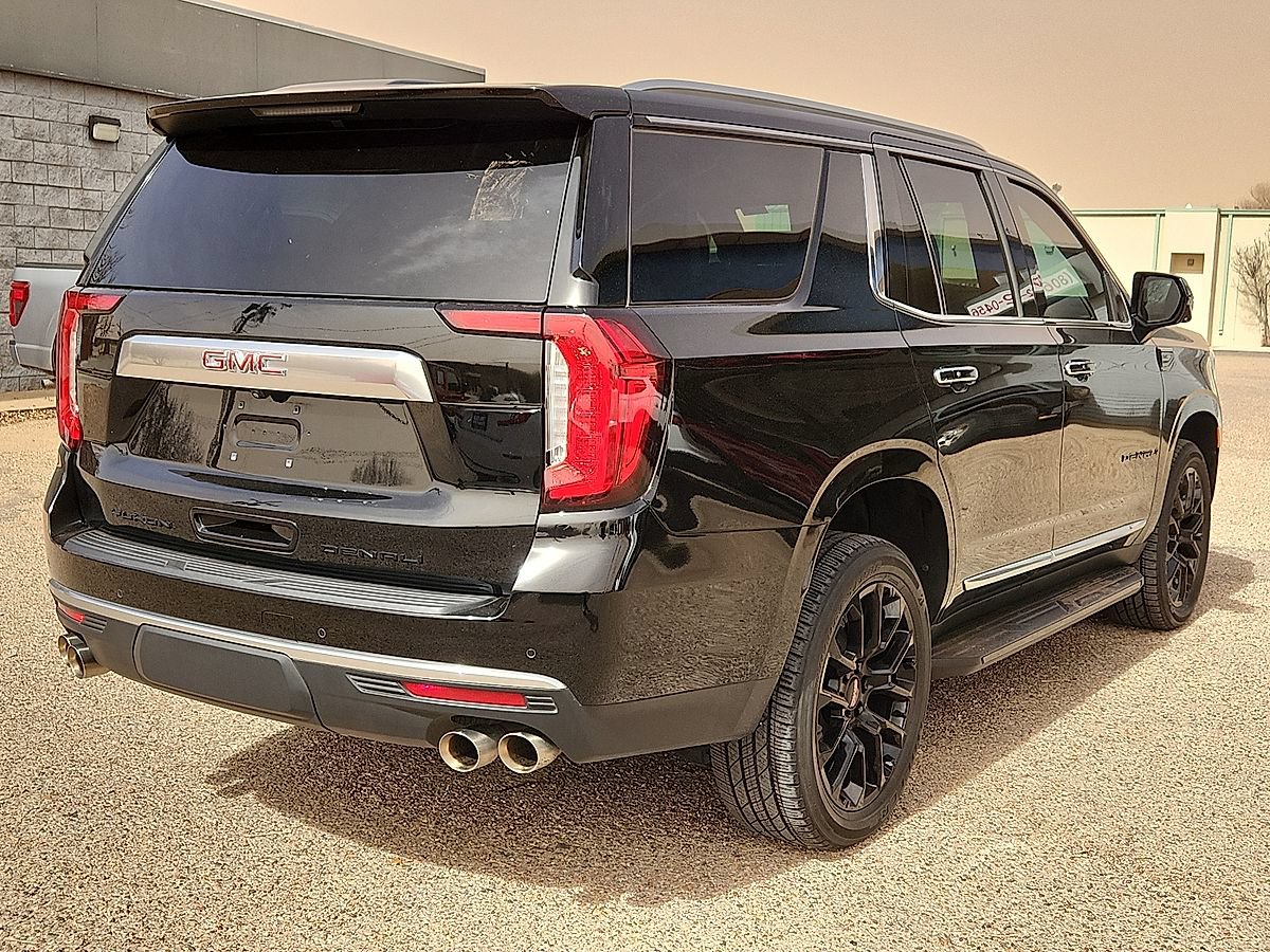 Used 2023 GMC Yukon Denali AWD/4WD image 3
