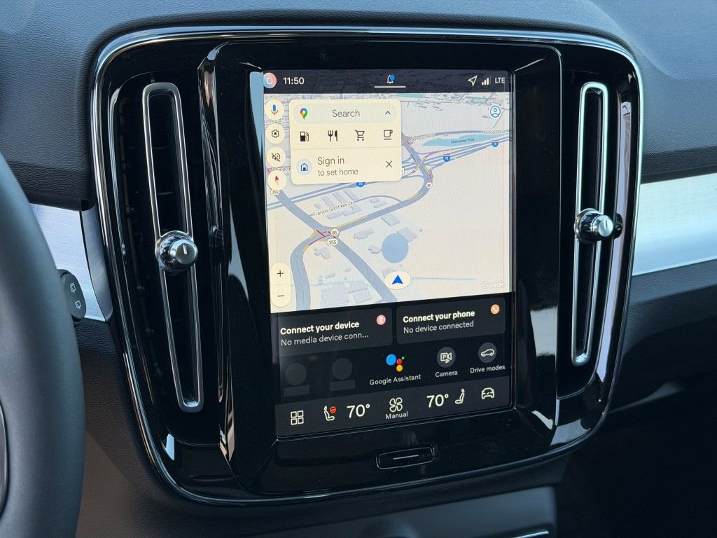 New 2026 Volvo XC40 B5 Ultra w/ Climate Package image 23