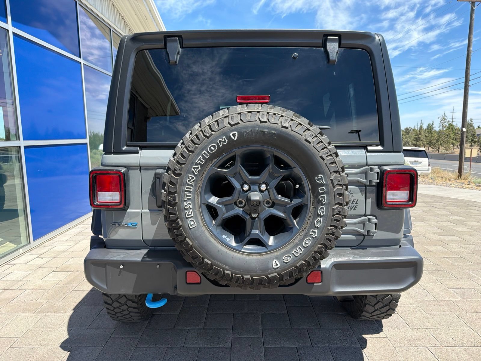 Used 2023 Jeep Wrangler Unlimited w/ 8.4" Radio Group AWD/4WD image 6
