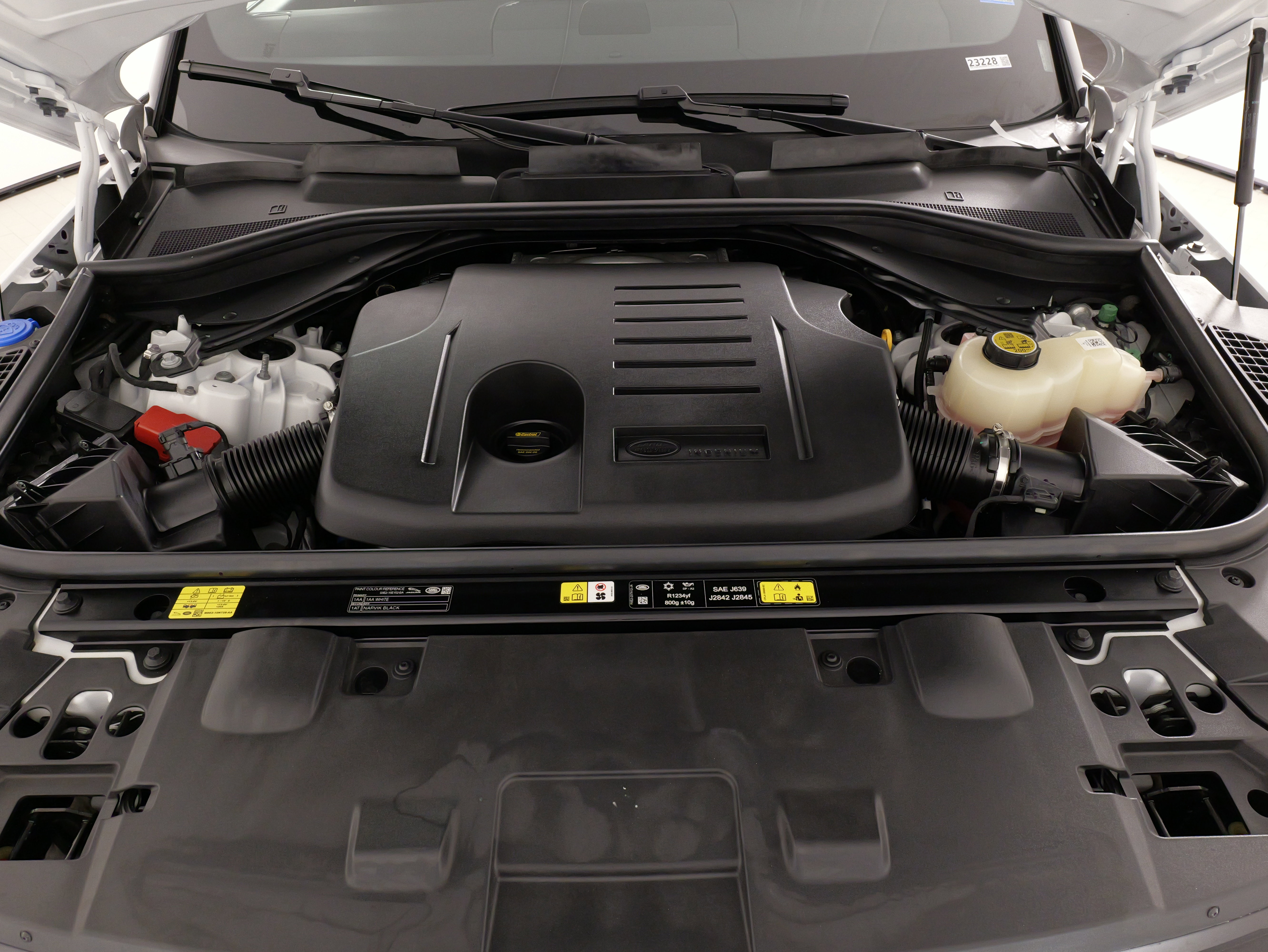 Used 2025 Land Rover Range Rover Sport SE image 59