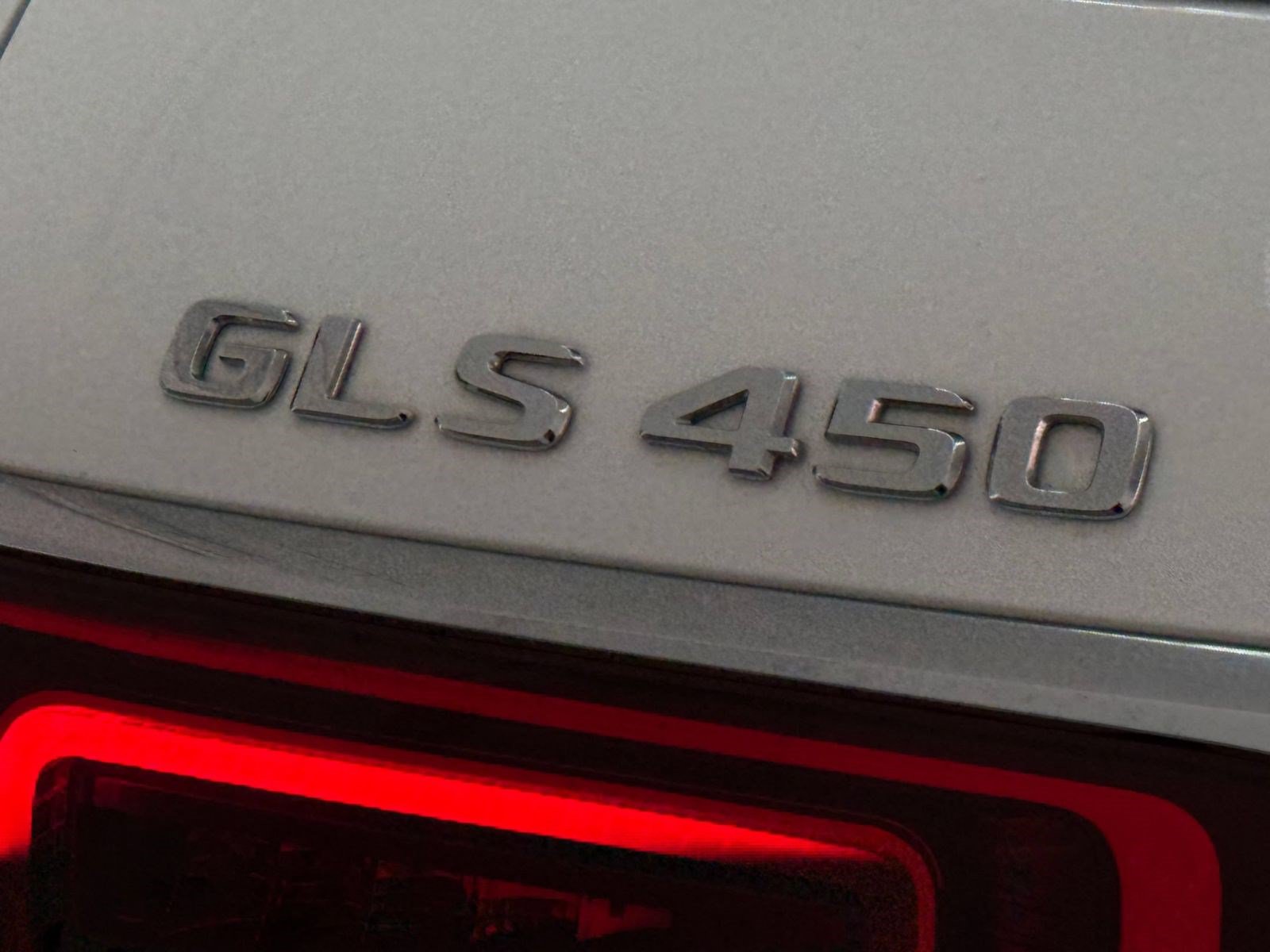 Used 2021 Mercedes-Benz GLS 450 4MATIC image 26