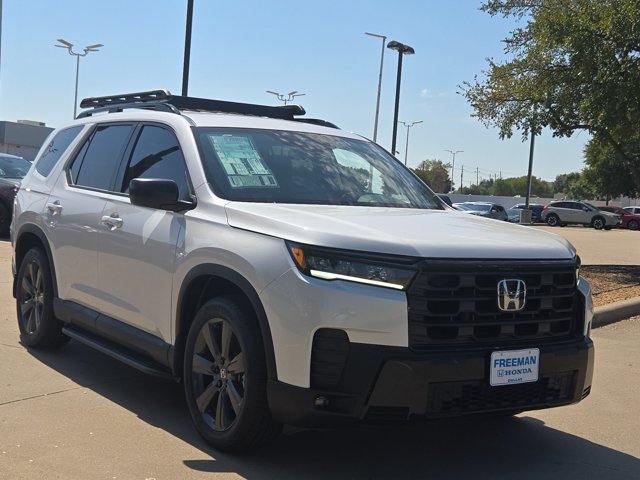 New 2026 Honda Pilot Sport image 3