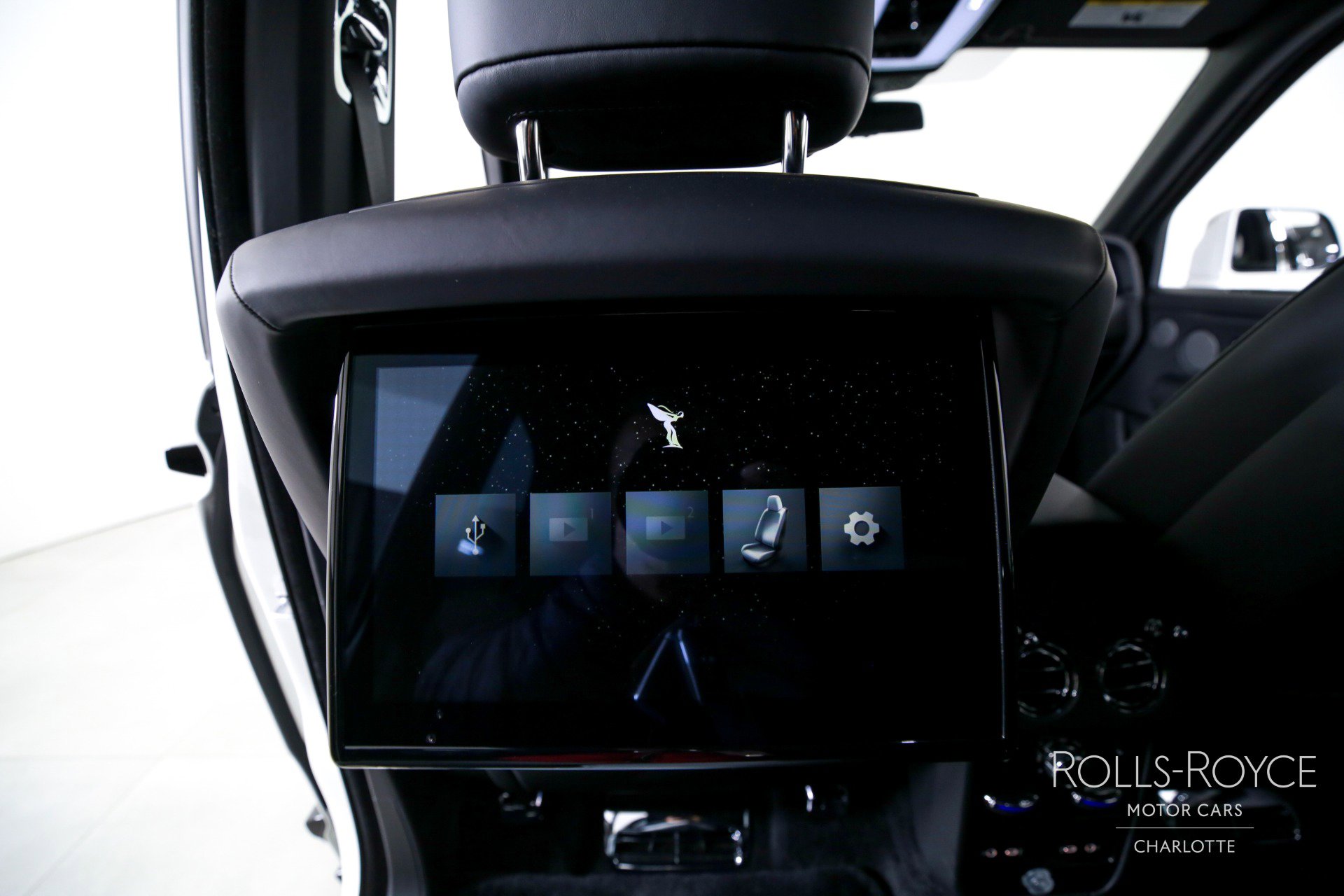 New 2026 Rolls-Royce Cullinan AWD/4WD image 21