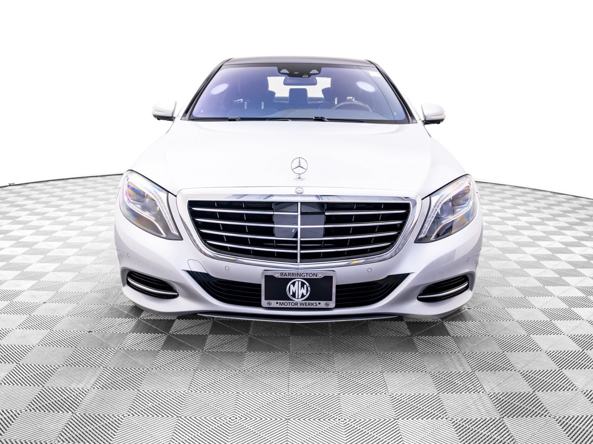 Used 2016 Mercedes-Benz S 550 4MATIC Sedan image 9
