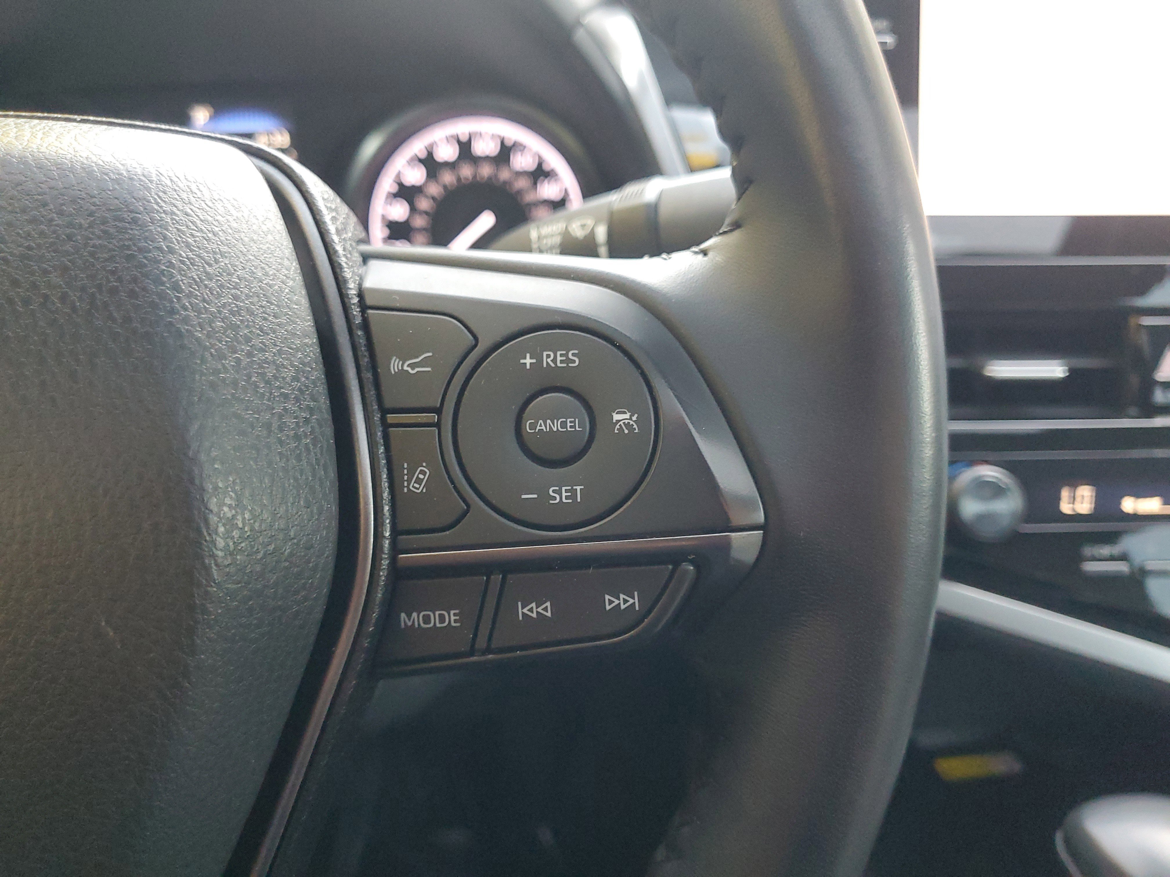 Used 2023 Toyota Camry SE image 23