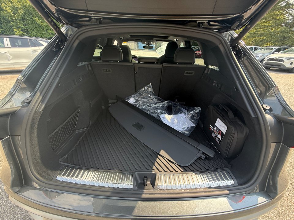 New 2026 Audi SQ5 Premium Plus AWD/4WD image 15