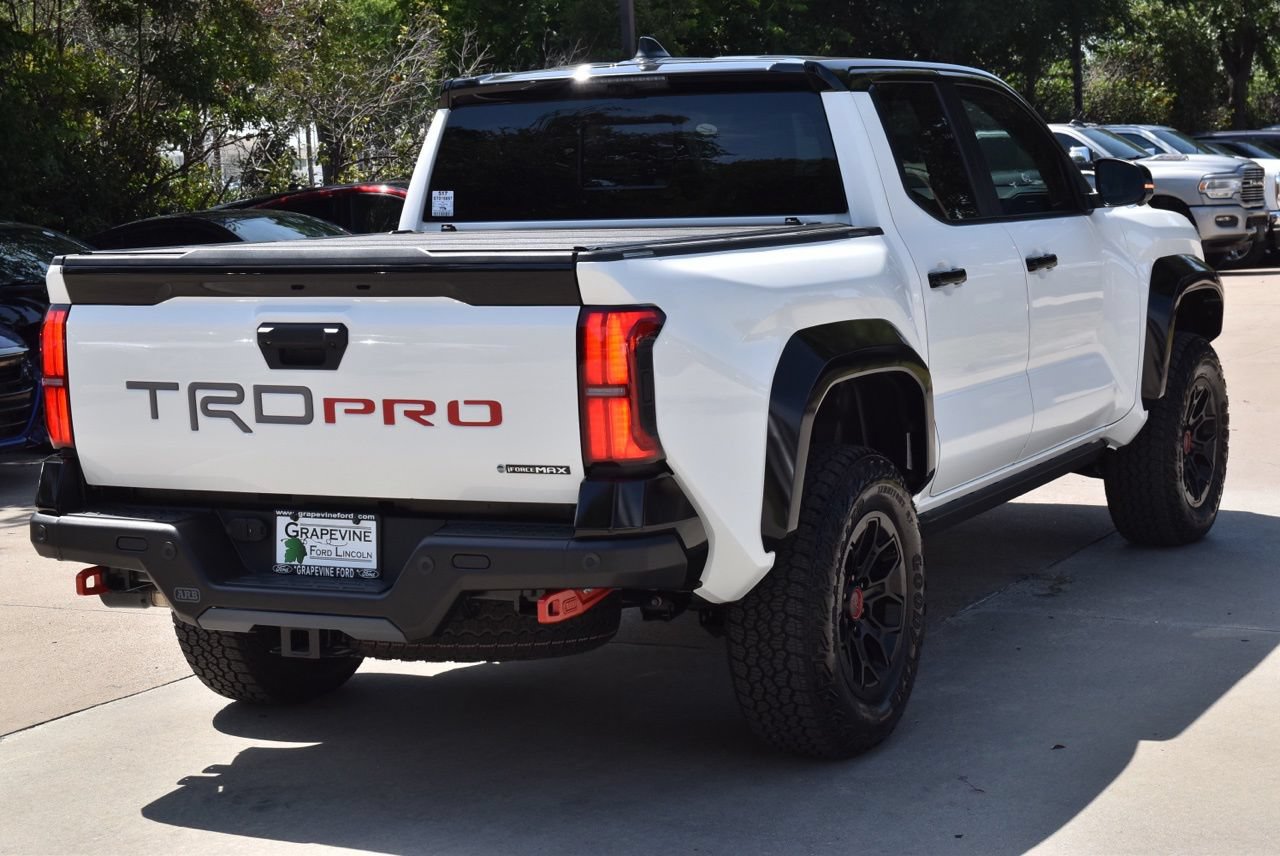 Used 2025 Toyota Tacoma TRD Pro AWD/4WD image 8