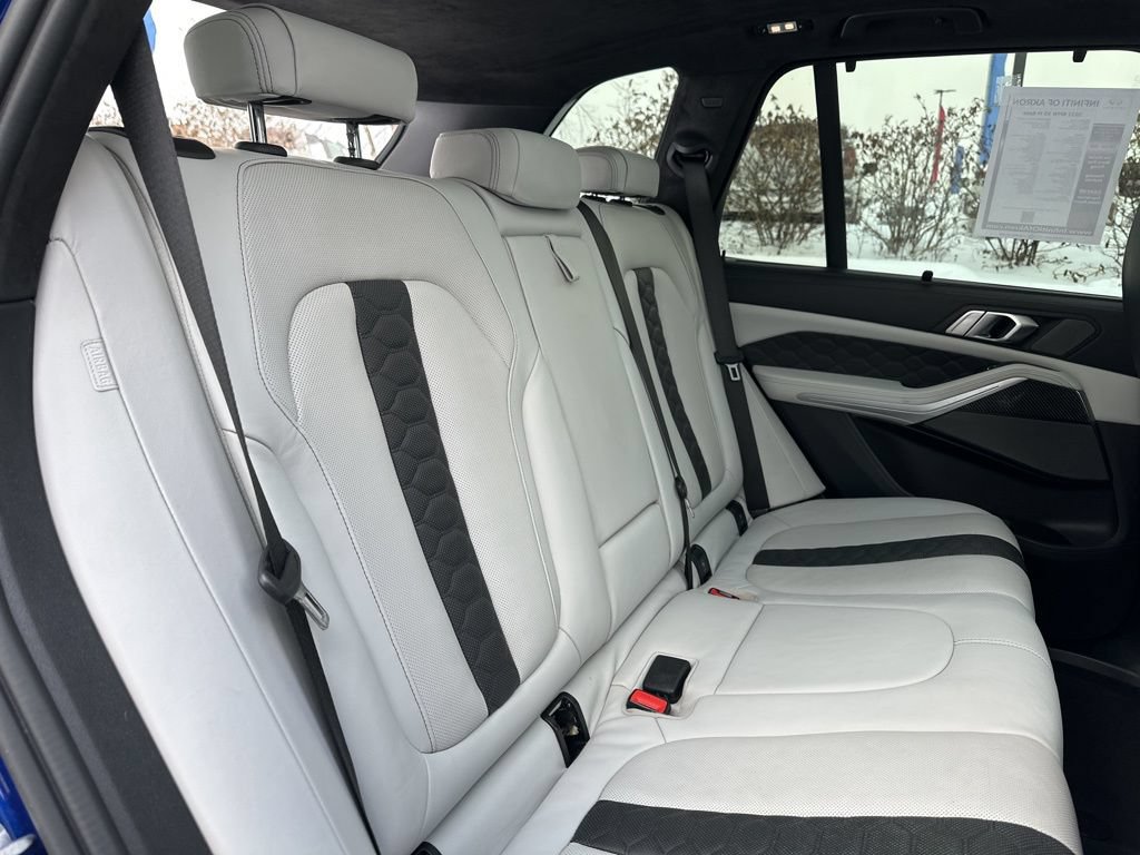 Used 2022 BMW X5 M w/ Executive Package AWD/4WD image 34