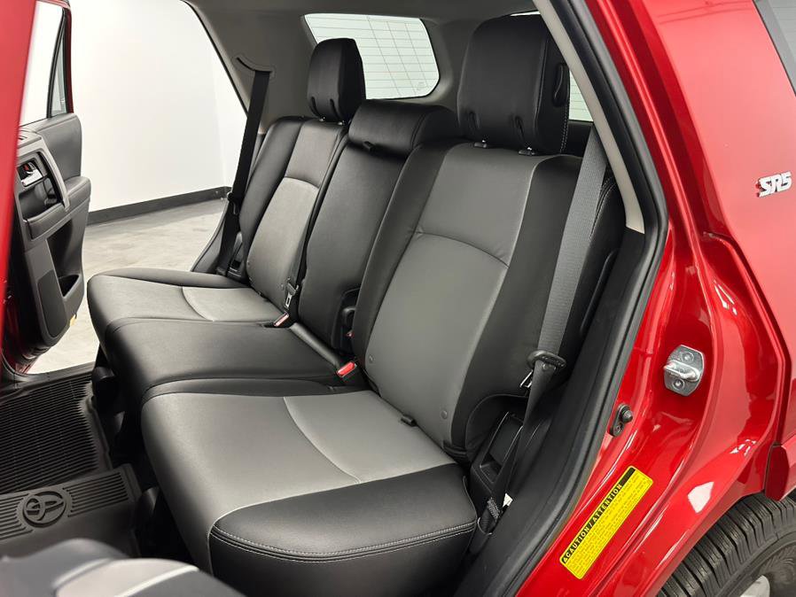 Used 2021 Toyota 4Runner SR5 Premium image 38