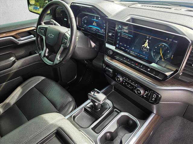 Used 2022 Chevrolet Silverado 1500 RST w/ Convenience Package II AWD/4WD image 10