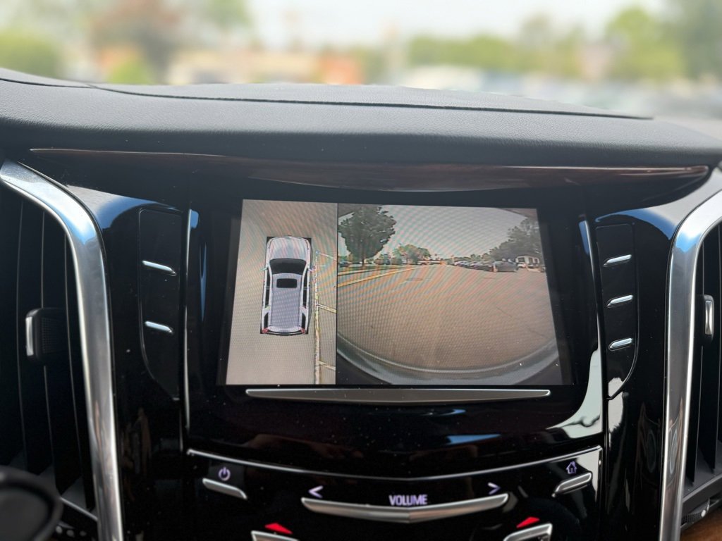Used 2016 Cadillac Escalade Luxury image 28