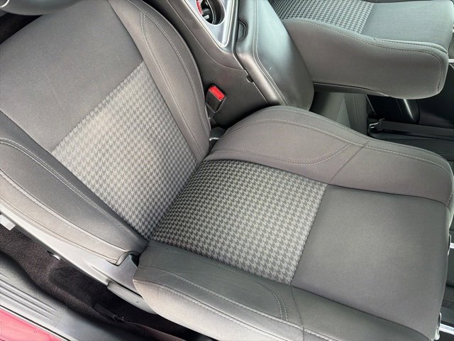 Used 2017 Dodge Challenger SXT image 14