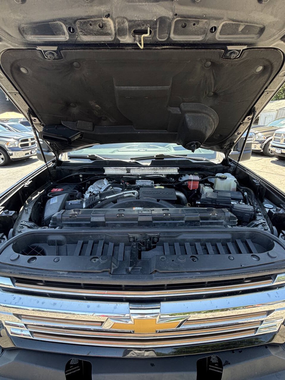 Used 2020 Chevrolet Silverado 2500 High Country w/ Z71 Off-Road Package AWD/4WD image 31