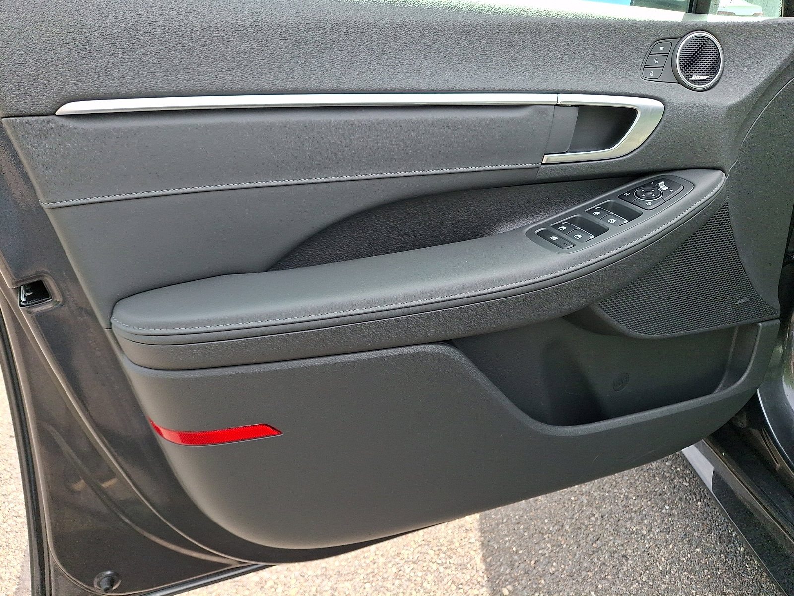 Used 2021 Hyundai Sonata Limited FWD image 12