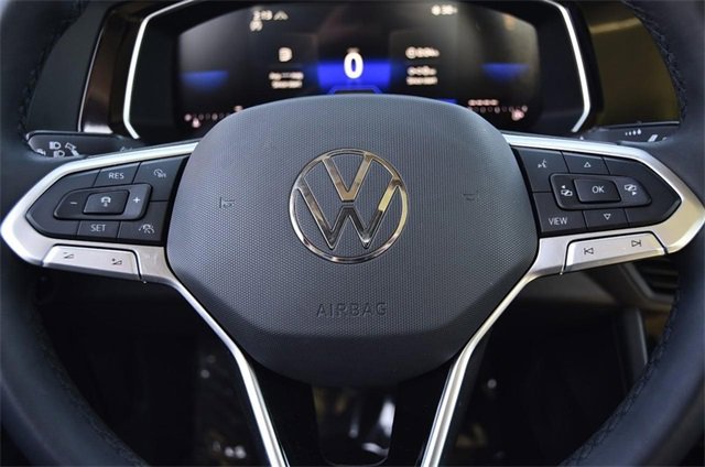 Certified 2024 Volkswagen Jetta SE w/ Panoramic Sunroof Package image 19