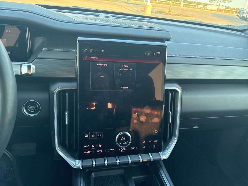 Used 2025 GMC Acadia Elevation image 11