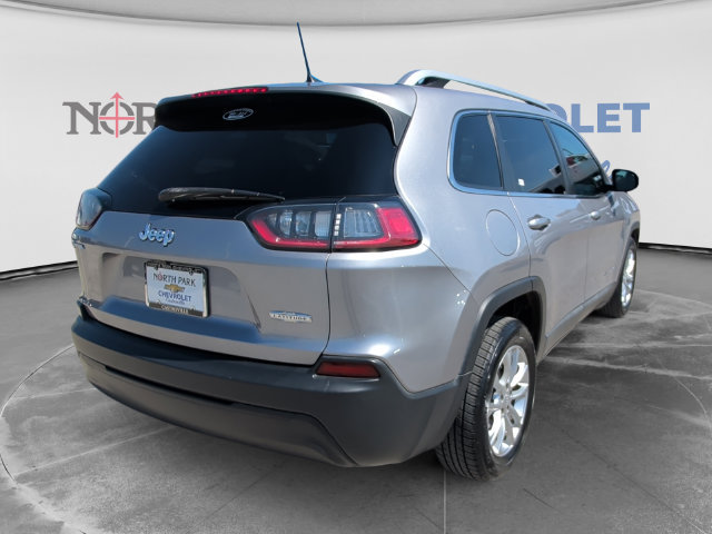 Used 2019 Jeep Cherokee Latitude w/ Popular Appearance Group FWD image 3