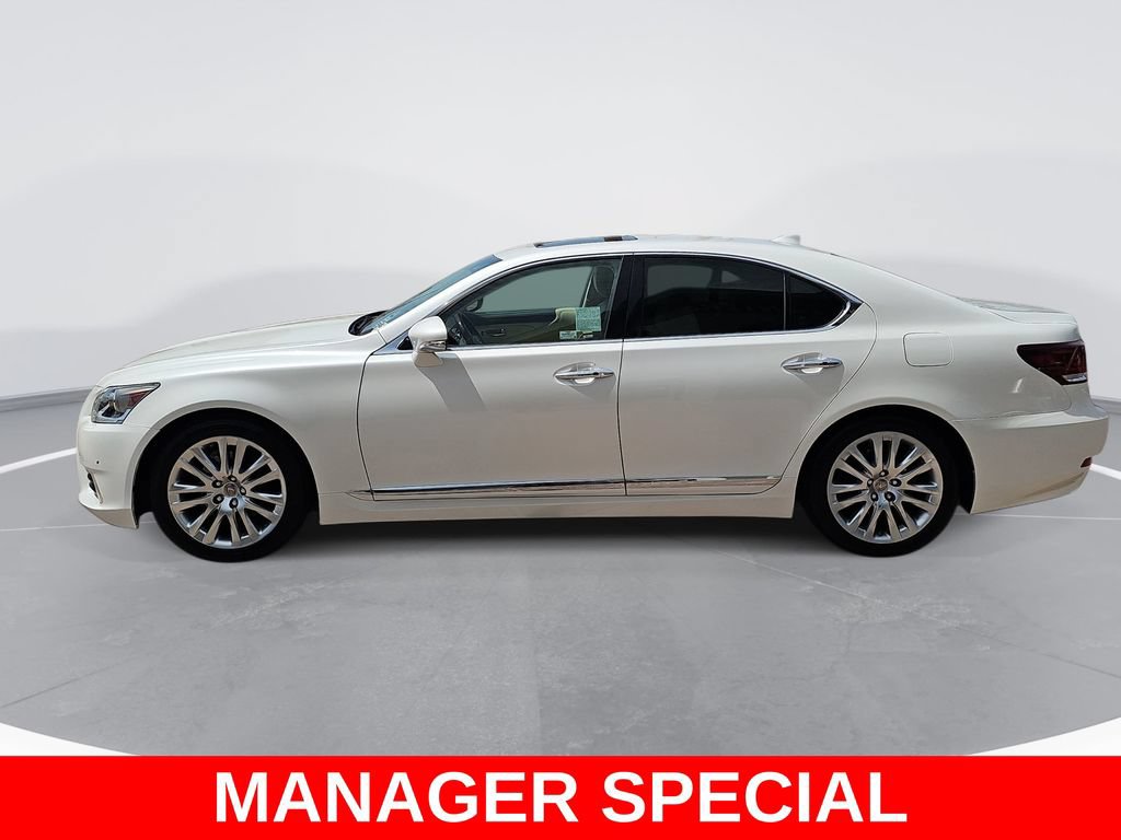 Used 2016 Lexus LS 460 w/ Comfort Package RWD image 6