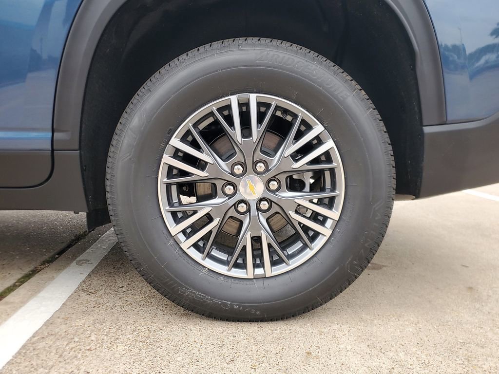 New 2026 Chevrolet Traverse LT w/ Driver Confidence Package image 8