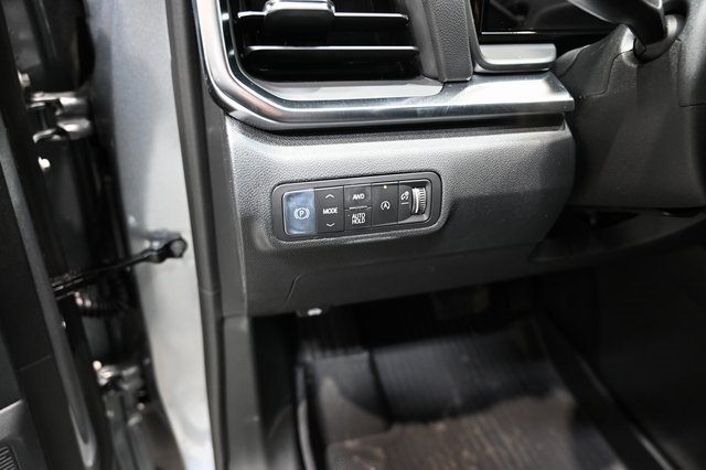 New 2026 GMC Terrain Denali w/ LPO, Floor Liner Package image 25