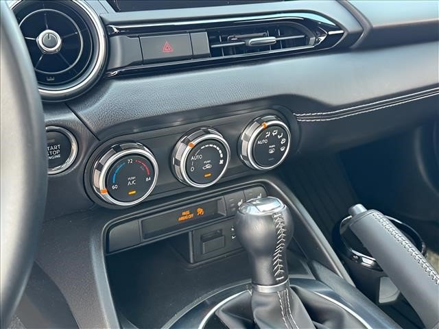 Used 2023 MAZDA MX-5 Miata Grand Touring w/ Weather Package RWD image 26