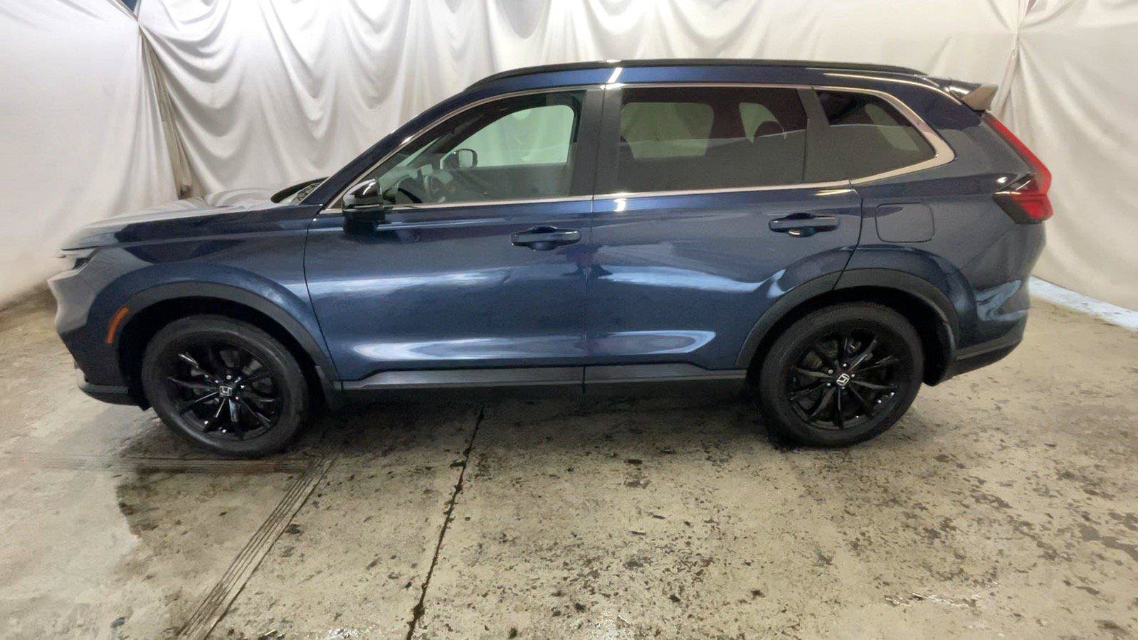 Used 2025 Honda CR-V Sport-L image 13
