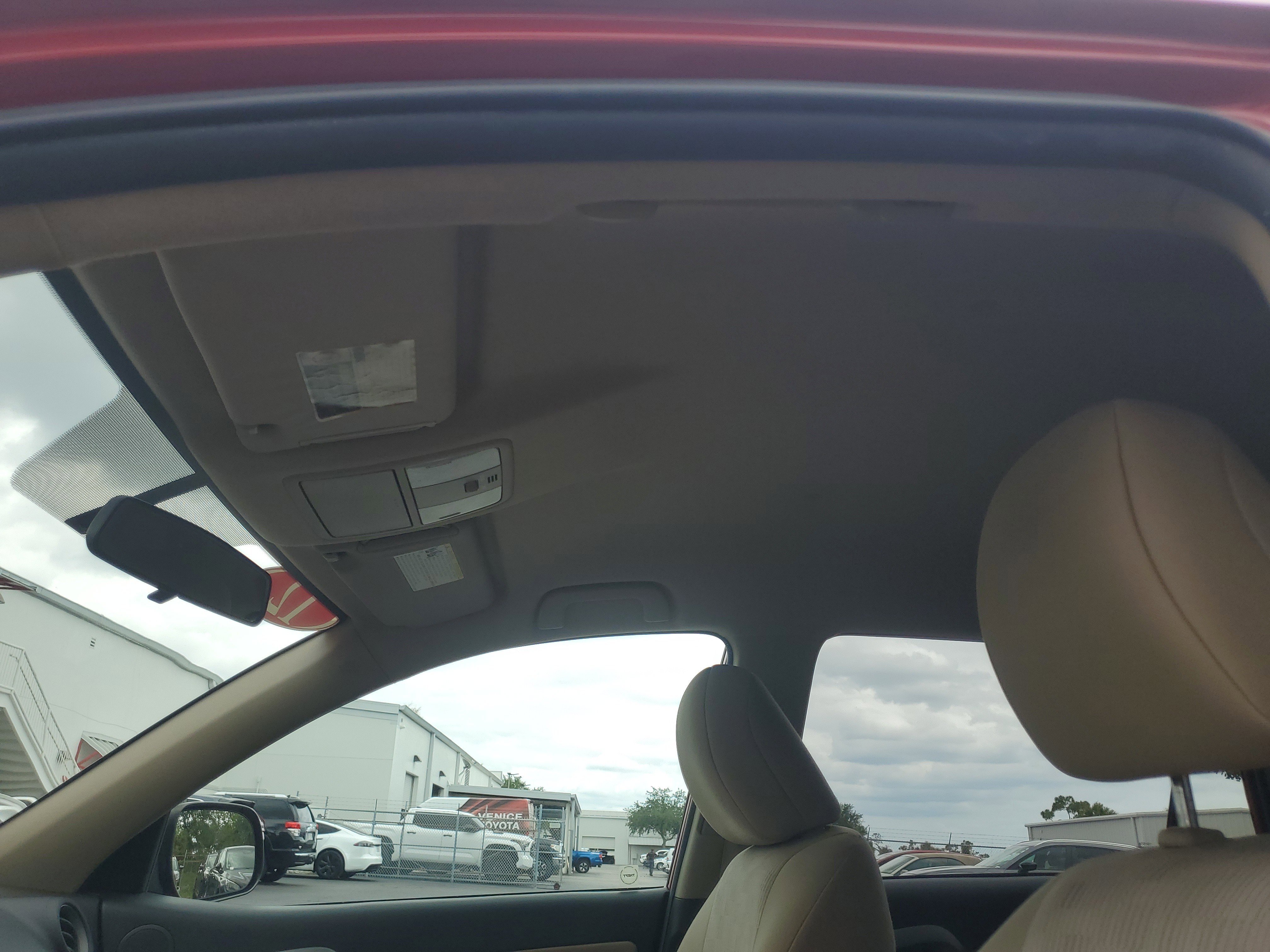 Used 2012 Toyota RAV4 FWD w/ Value Pkg image 19