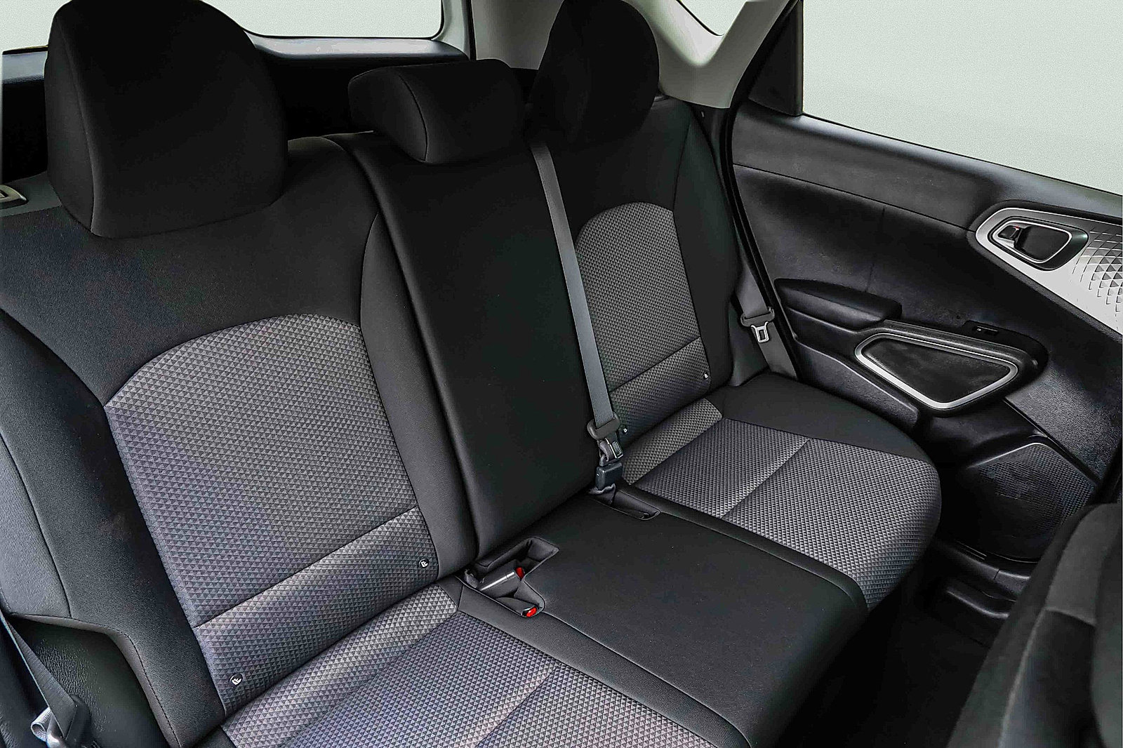 Certified 2025 Kia Soul LX w/ LX Technology Package FWD image 22