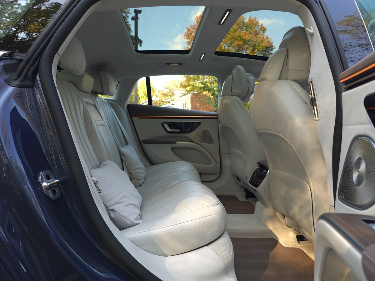 Used 2023 Mercedes-Benz EQS 580 4MATIC Sedan image 20