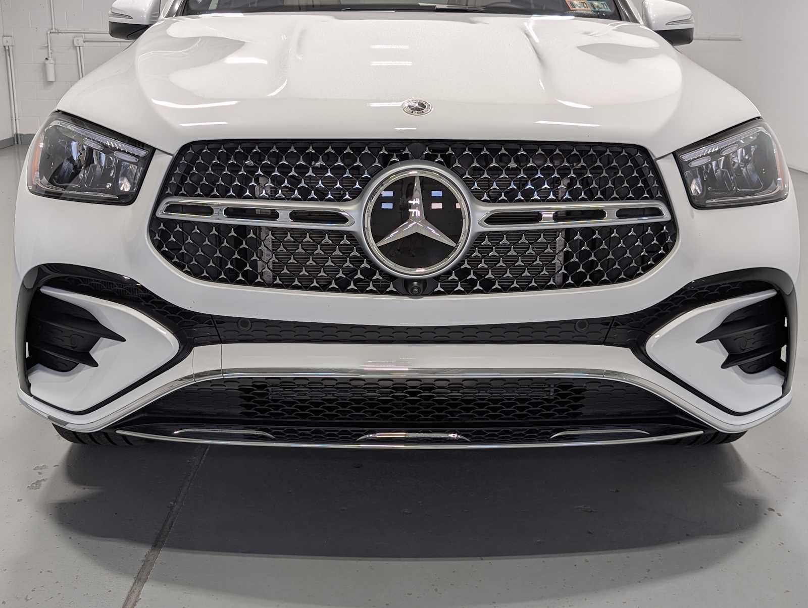 Certified 2026 Mercedes-Benz GLE 580 4MATIC image 2