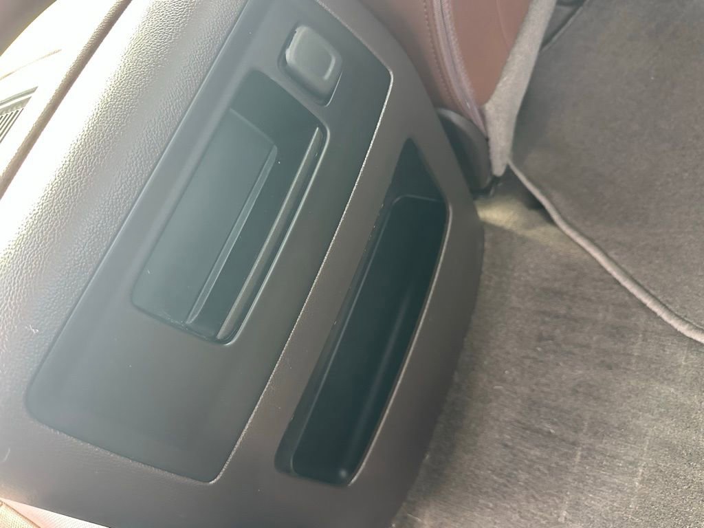 Used 2018 Chevrolet Silverado 1500 High Country w/ High Desert Package AWD/4WD image 17