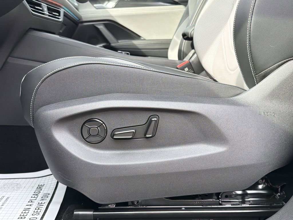 New 2026 Volkswagen Tiguan SE R-Line image 24