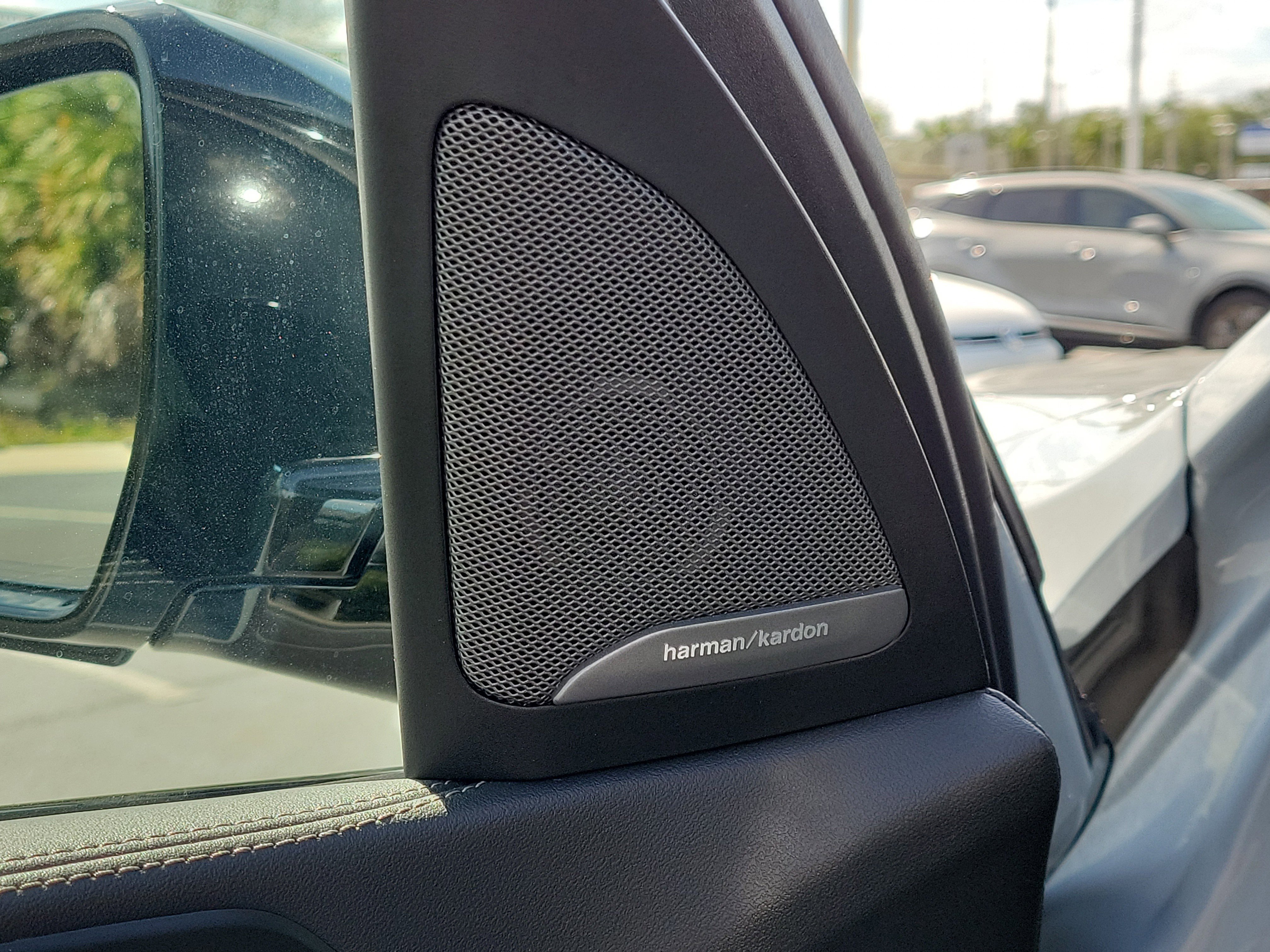 Used 2026 BMW X7 xDrive40i AWD/4WD image 19