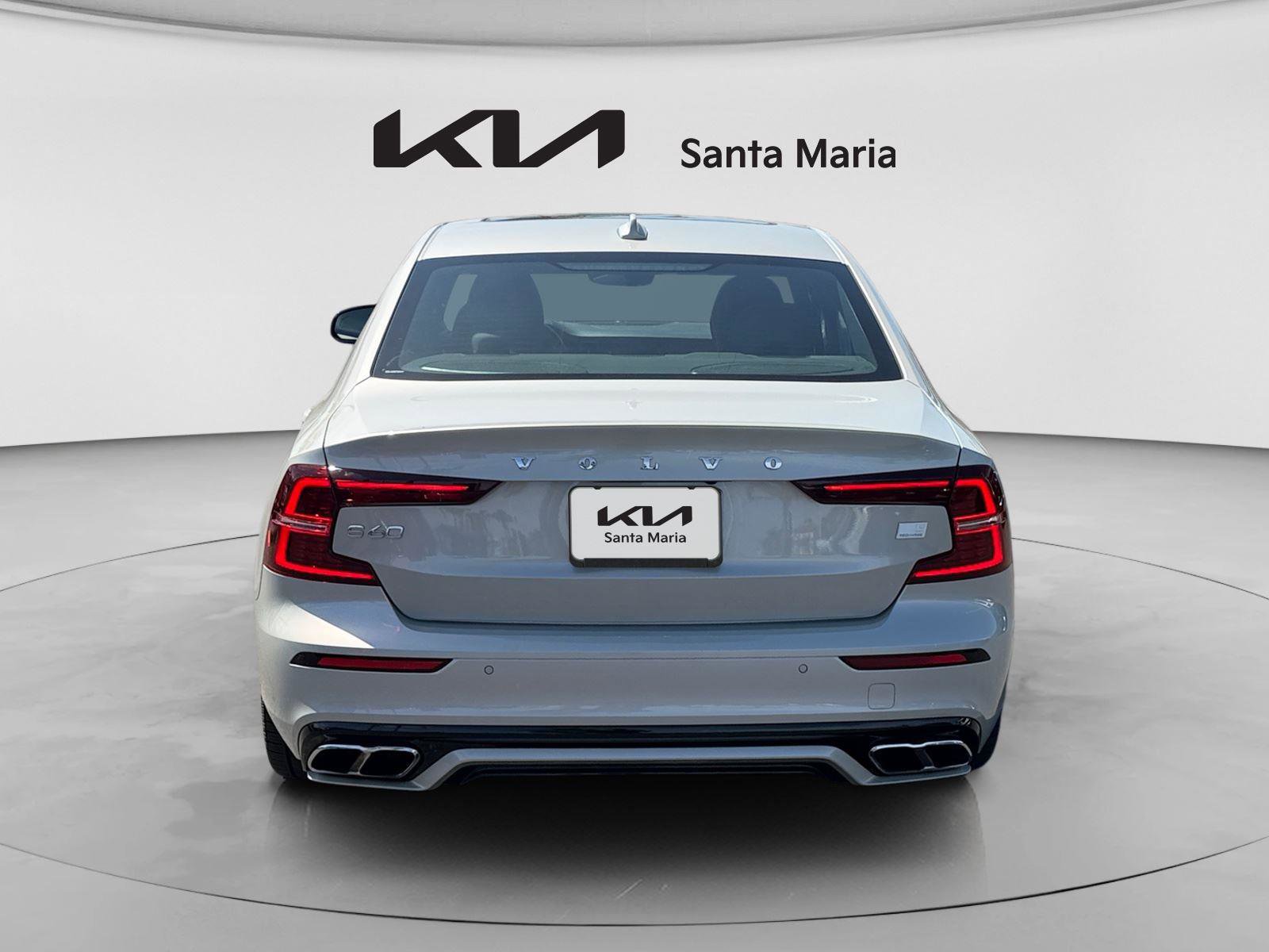 Used 2021 Volvo S60 T8 R-Design w/ Climate Package image 7