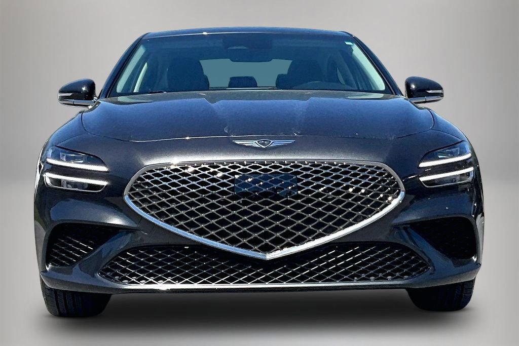 Used 2025 Genesis G70 2.5T image 3