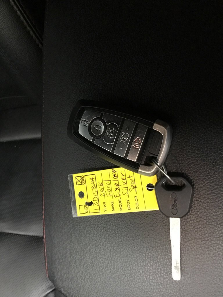 Used 2018 Ford Explorer Sport AWD/4WD image 13