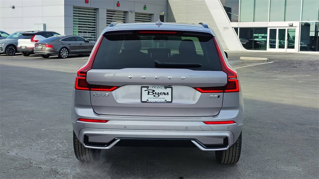 New 2026 Volvo XC60 B5 Core w/ Protection Package Premier image 28