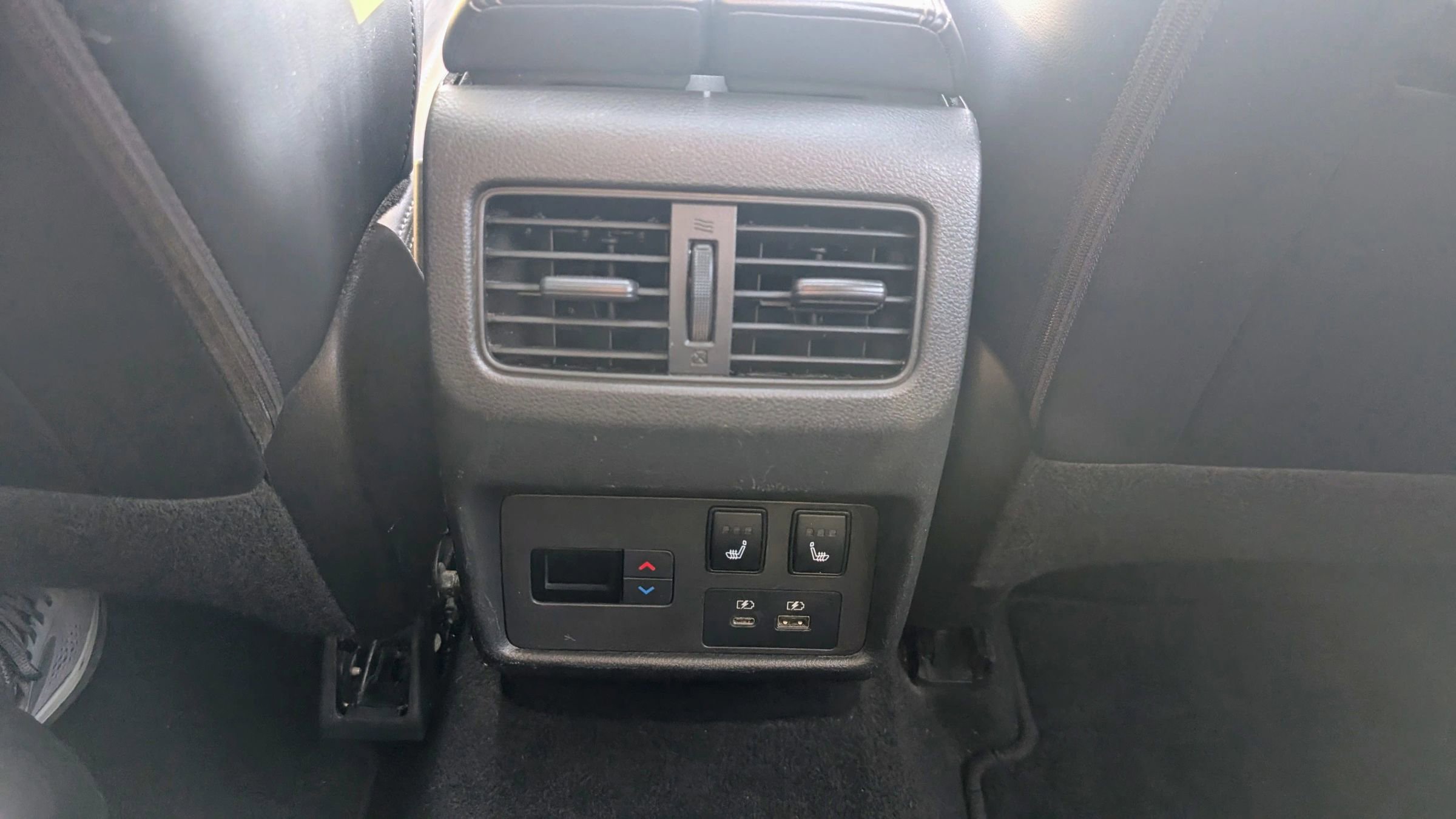 Used 2022 Nissan Rogue Platinum w/ Head-Up Display Package image 18